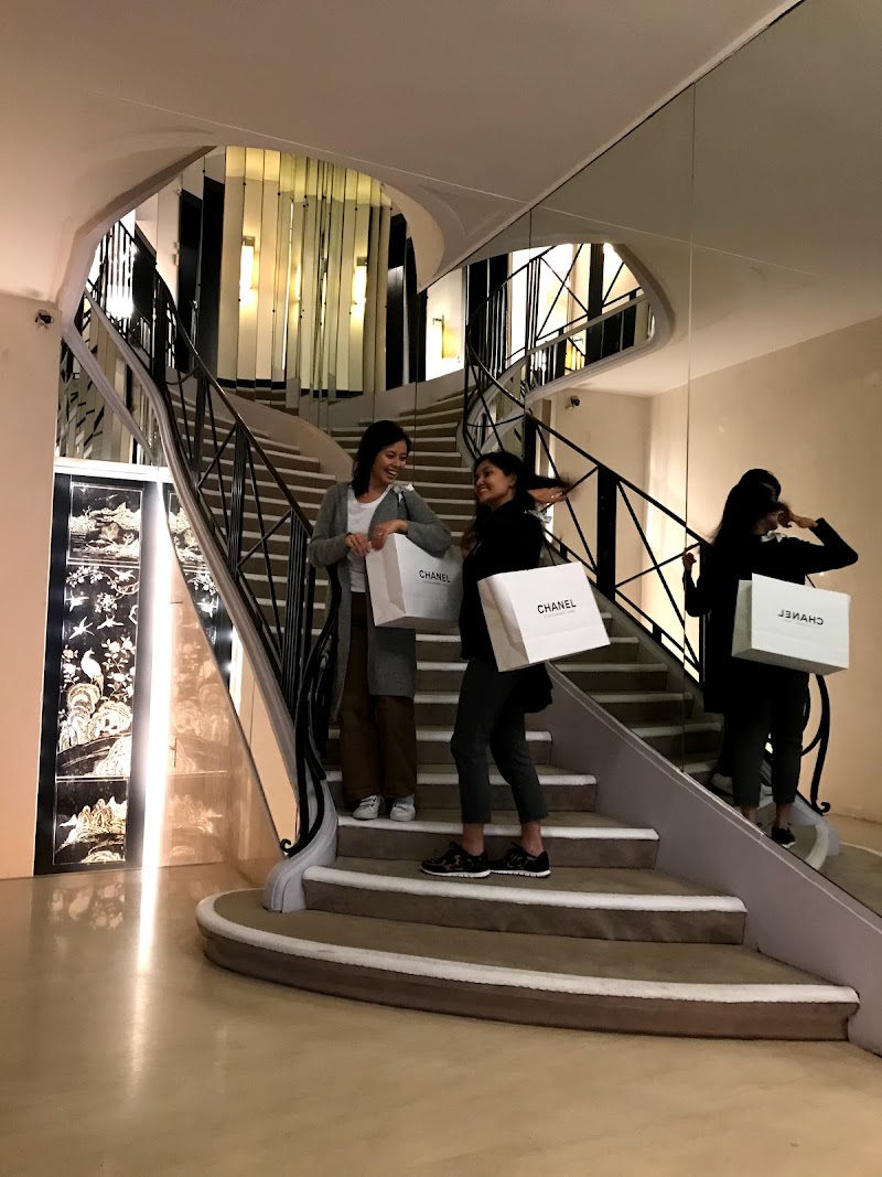 12th Anniversary Getaway to Paris (September 9 – 16, 2018)