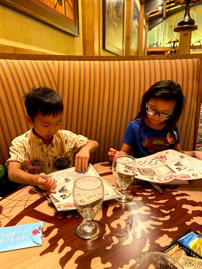 Fall Family Getaway to Disneyland (October 10 – 14, 2019)